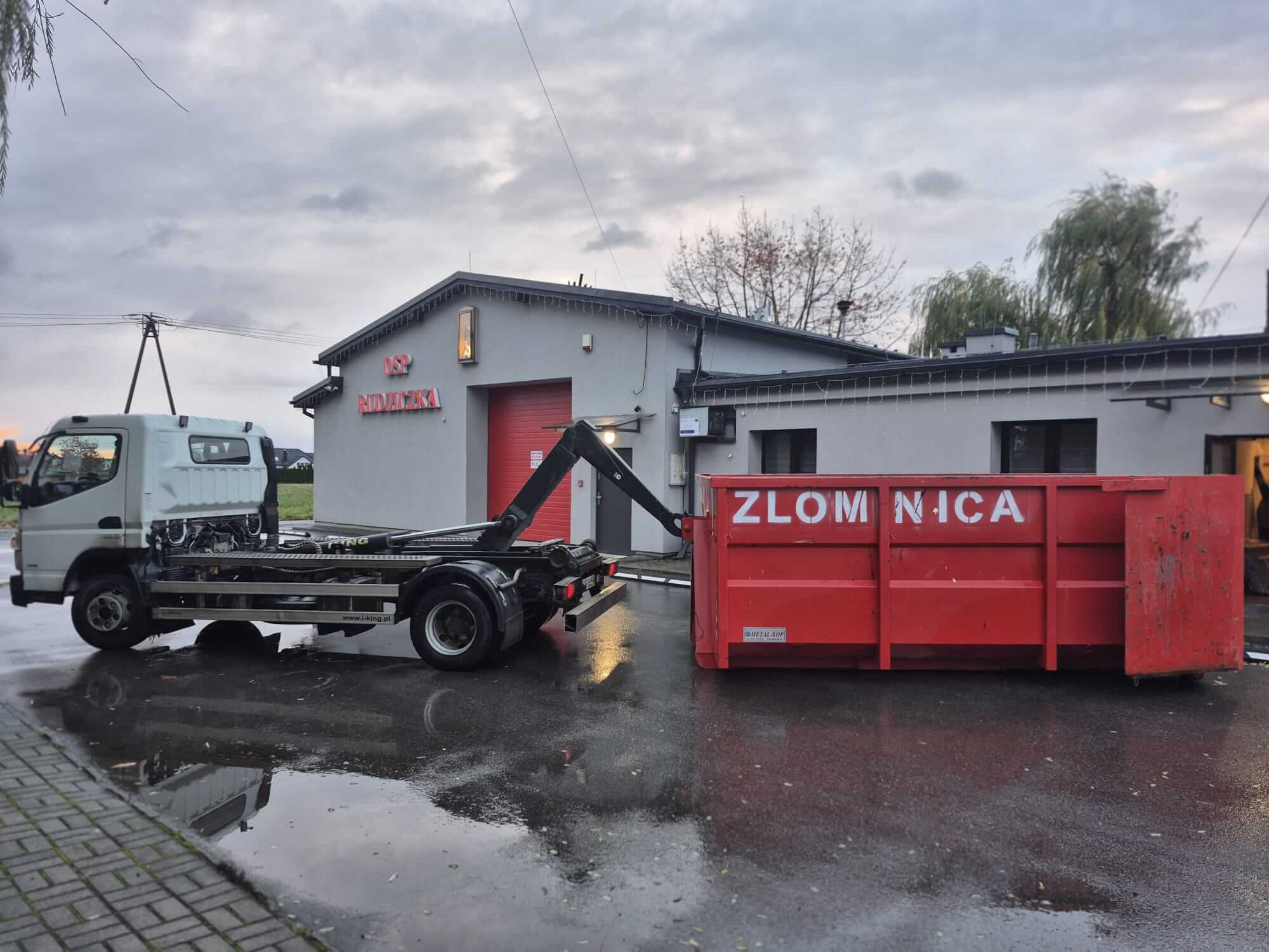 Odbiór odpadów z sali weselnaj OSP Śląsk